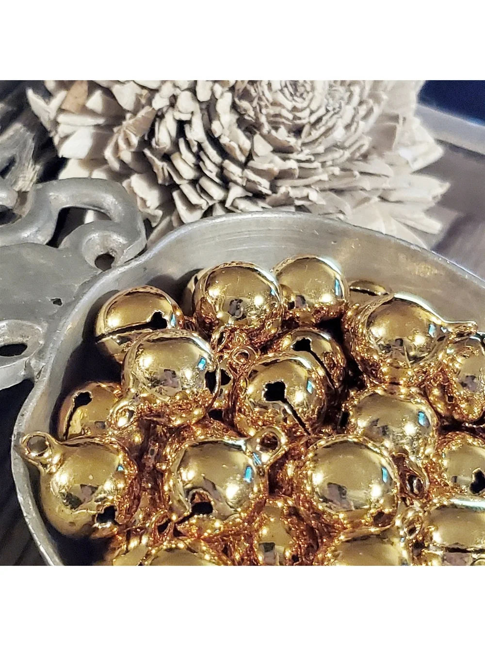 New Vintage Shiny Gold Tone Brass Large 14mm Bells Charms 10 pcs